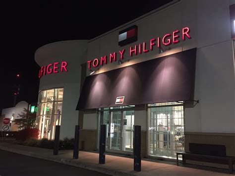 tommy hilfiger outlet montreal.